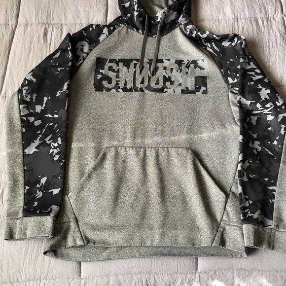 Lettered SWOOSH logo pullover hoodie - Picture 3 of 6